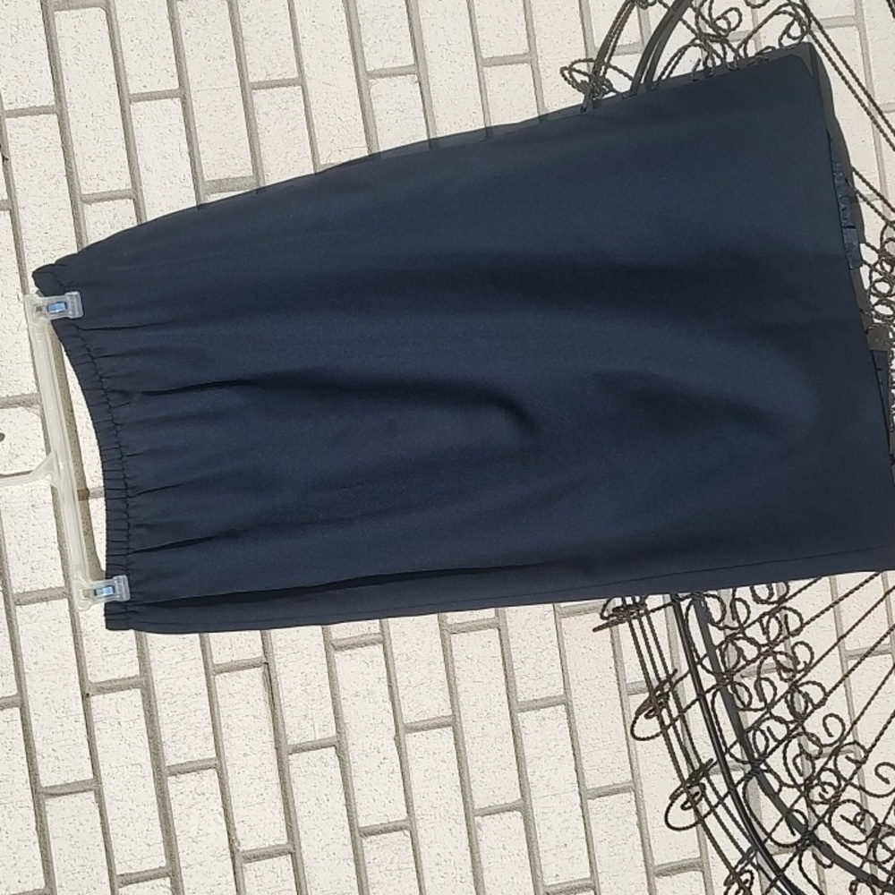 Navy Skirt - Picture 3 of 8